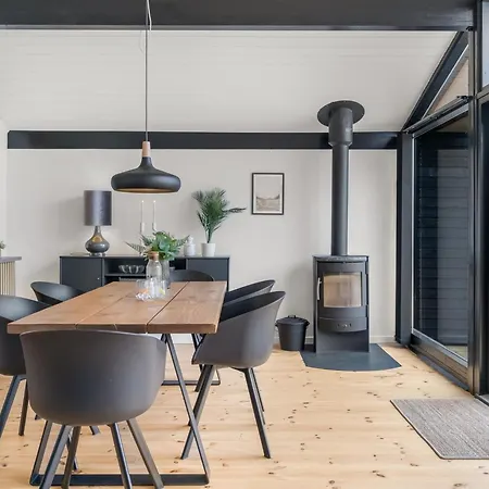 Gojko - From The Sea By Interhome Vakantiehuis Hals